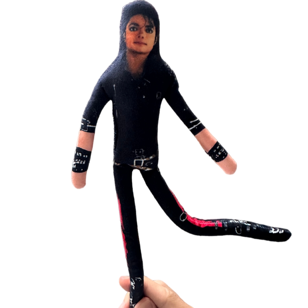 Muñeco de Peluche de Michael J - Prop Para Cosplay reseña y precio
